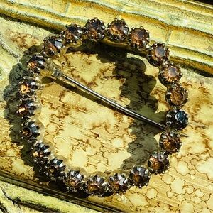 💎 Vintage Topaz RHINESTONES AUSTRIA  Brooch Gold Tone  ELEGANT  1 3/4”